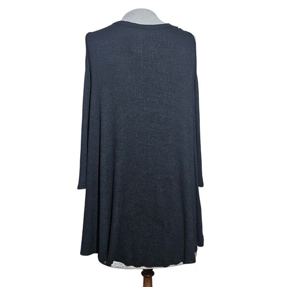 Black Open Shoulder Blouse Size Large - Picture 2 of 5